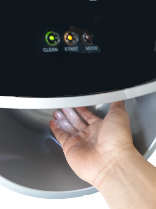 AIAN Touchless Sanitizer Dispenser in operation 